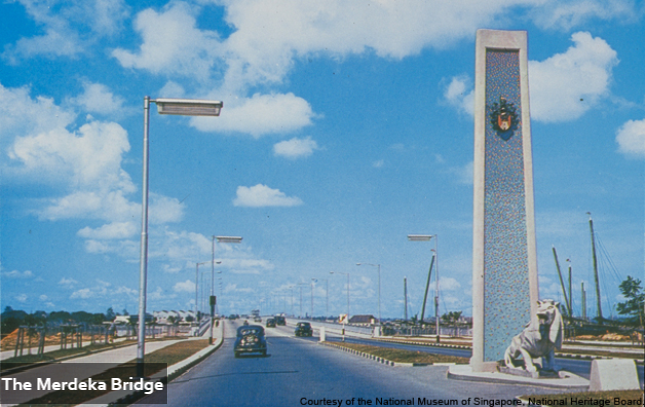 📷 2: Merdeka Bridge links two sections of the Nicoll Highway (Roots.sg)